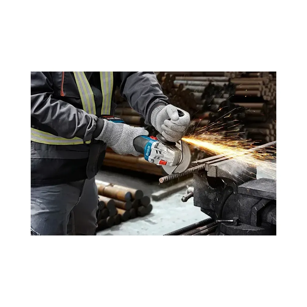 Bosch Angle Grinders PTW06019N9000 Thumbnail 3