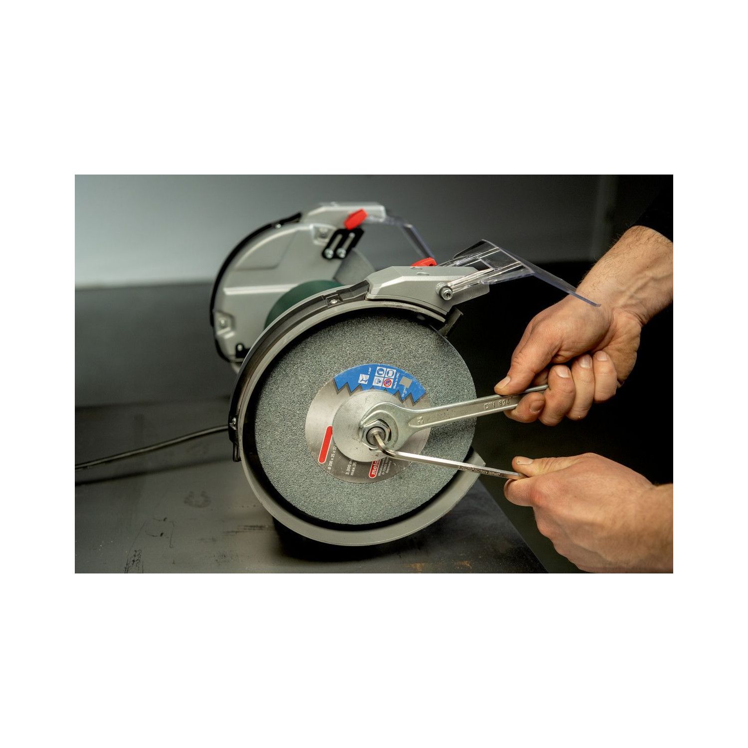 Metabo Bench Grinder 604210000 Thumbnail 4