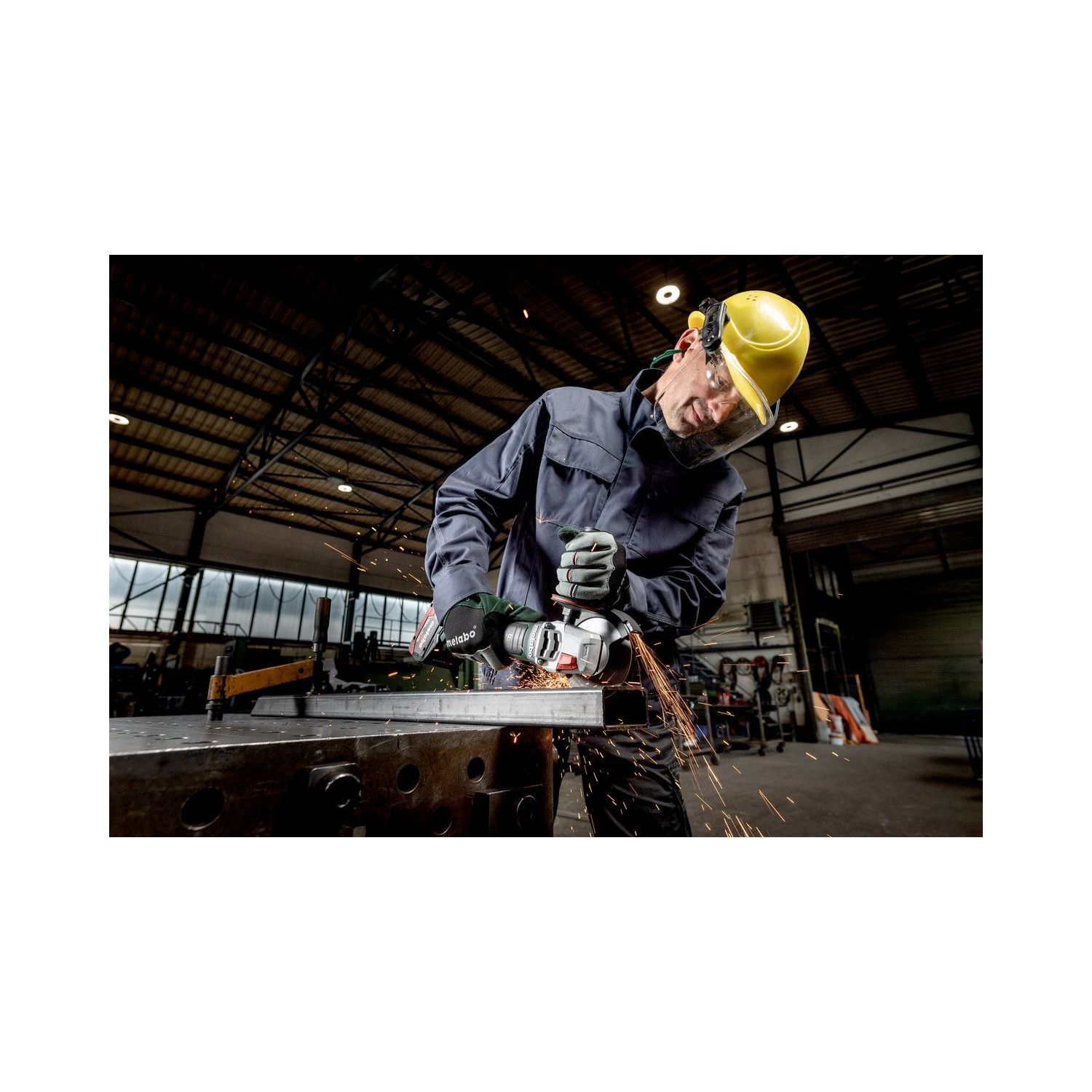 Metabo Angle Grinders 613057660 Thumbnail 1