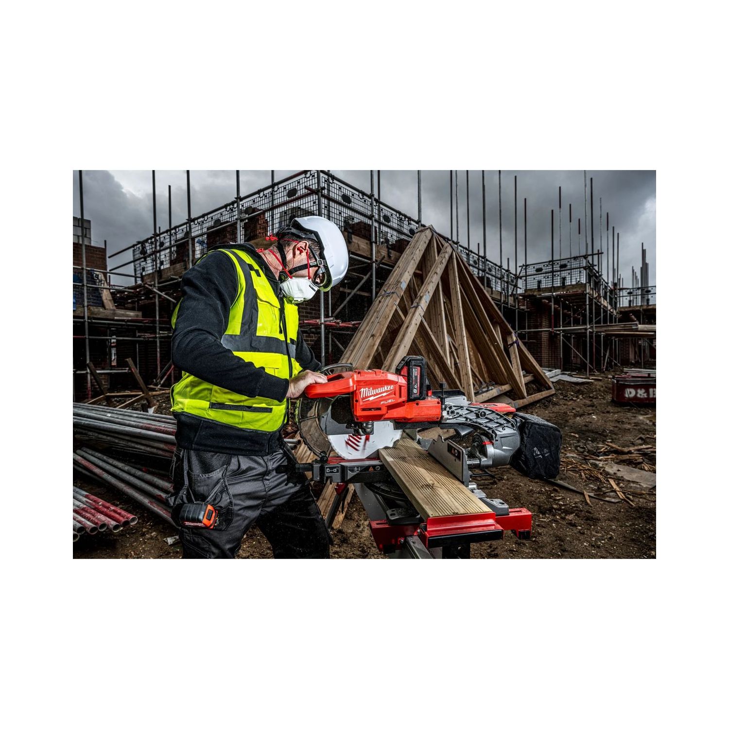 Milwaukee Mitre Saws M18FMS254-0 Thumbnail 2