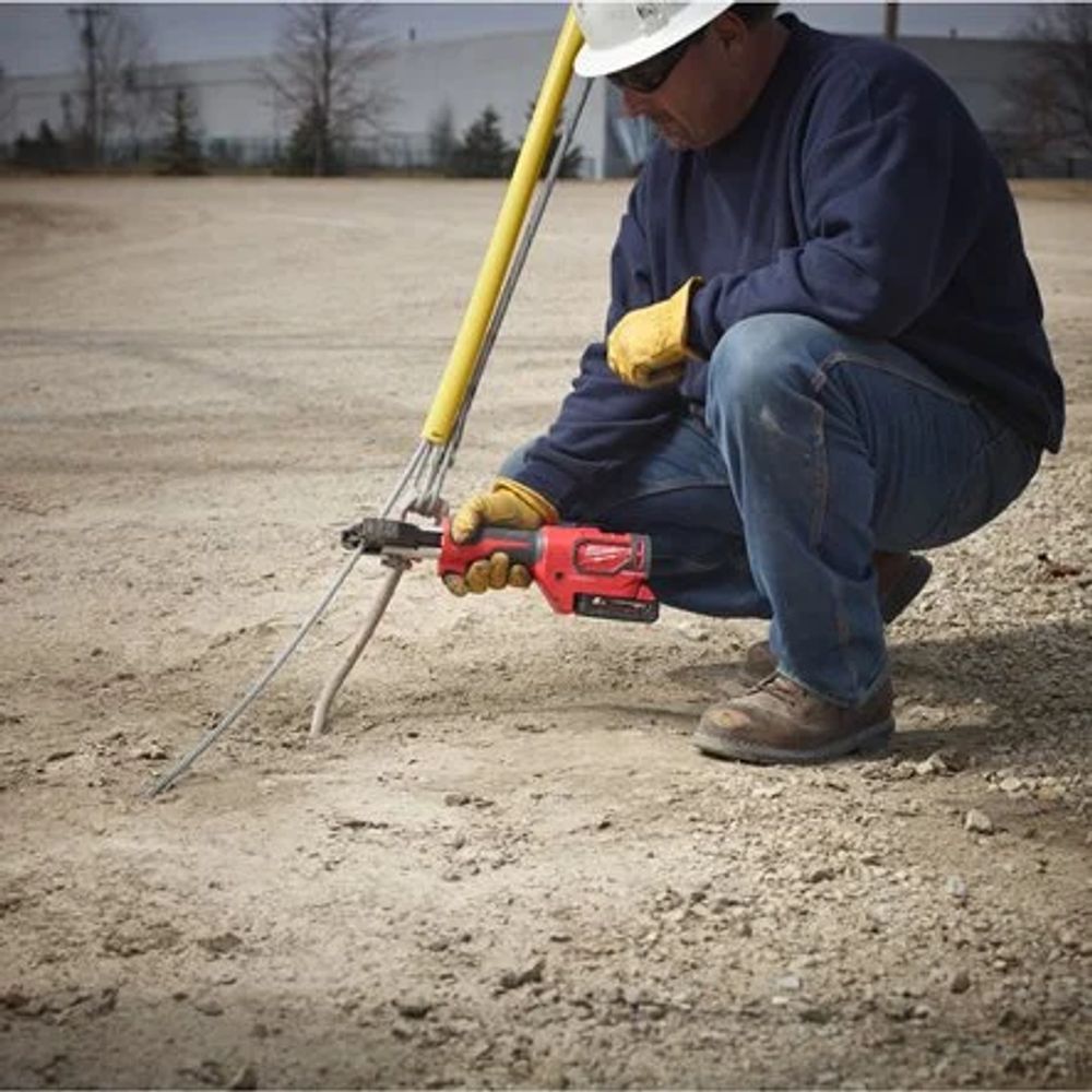 Milwaukee Cordless Cable Cutters M18ONEHCC-201C Thumbnail 4
