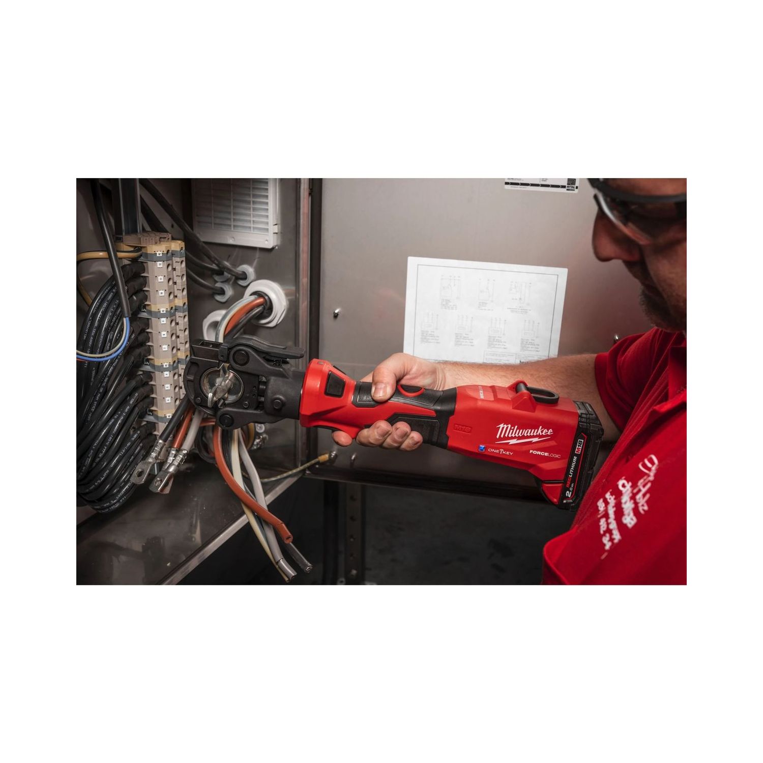 Milwaukee Cordless Hydraulic Crimpers M18ONEHCCT60-0C Thumbnail 2