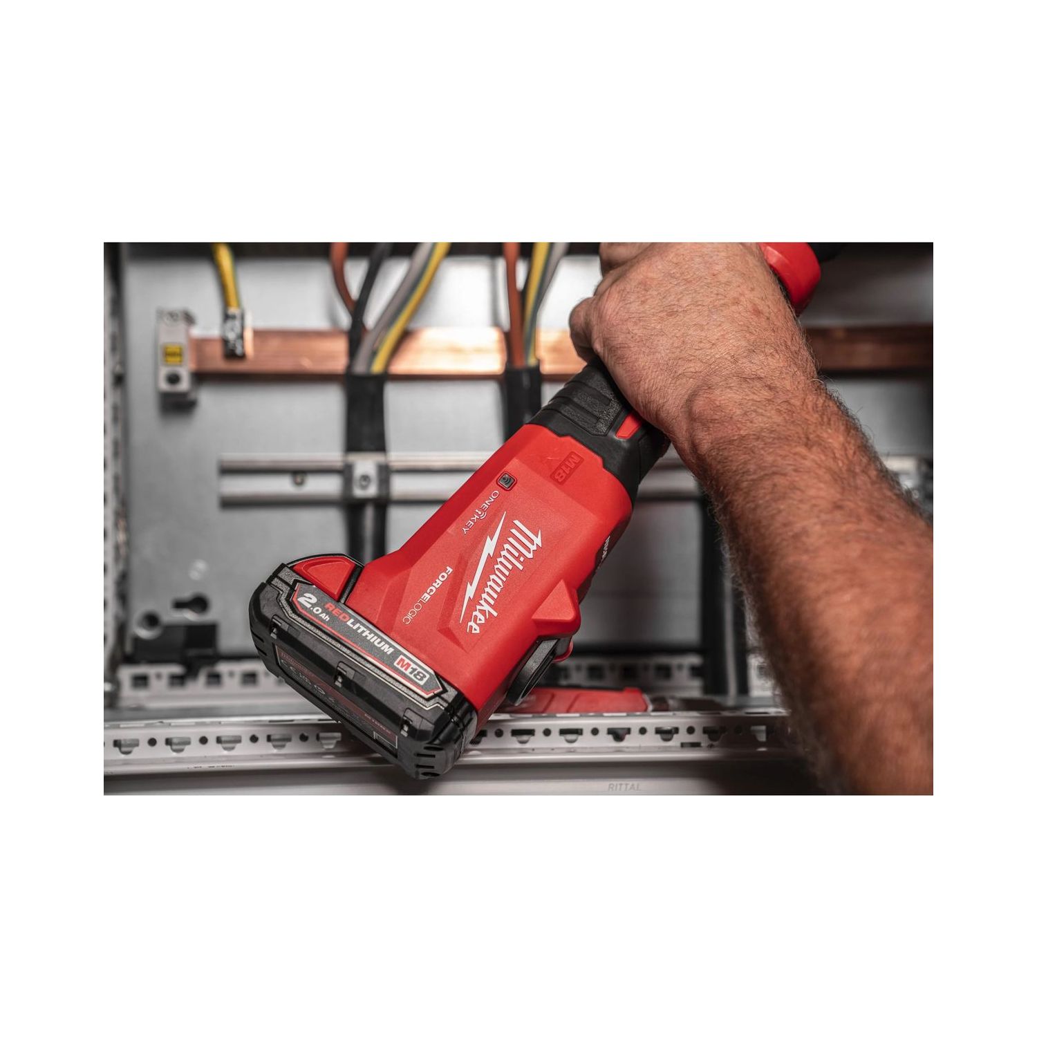 Milwaukee Cordless Hydraulic Crimpers M18ONEHCCT60-0C Thumbnail 4