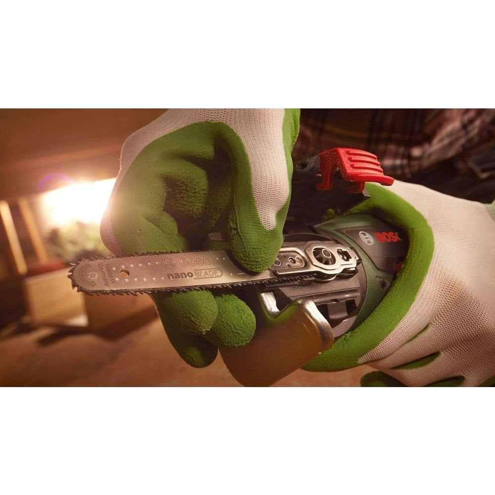 Bosch Chainsaws EasyCut 12 LI Thumbnail 3