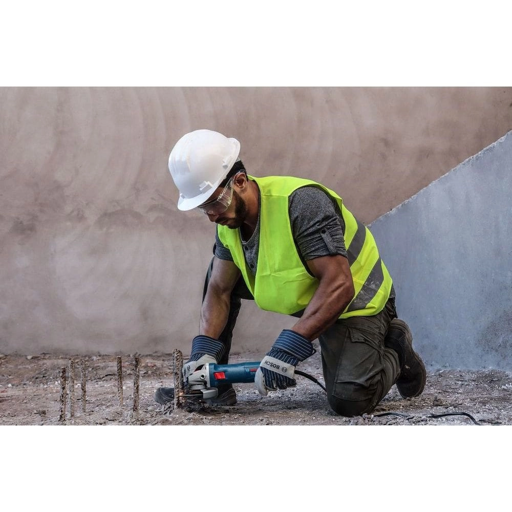 Bosch Angle Grinders GWS 700 Thumbnail 3