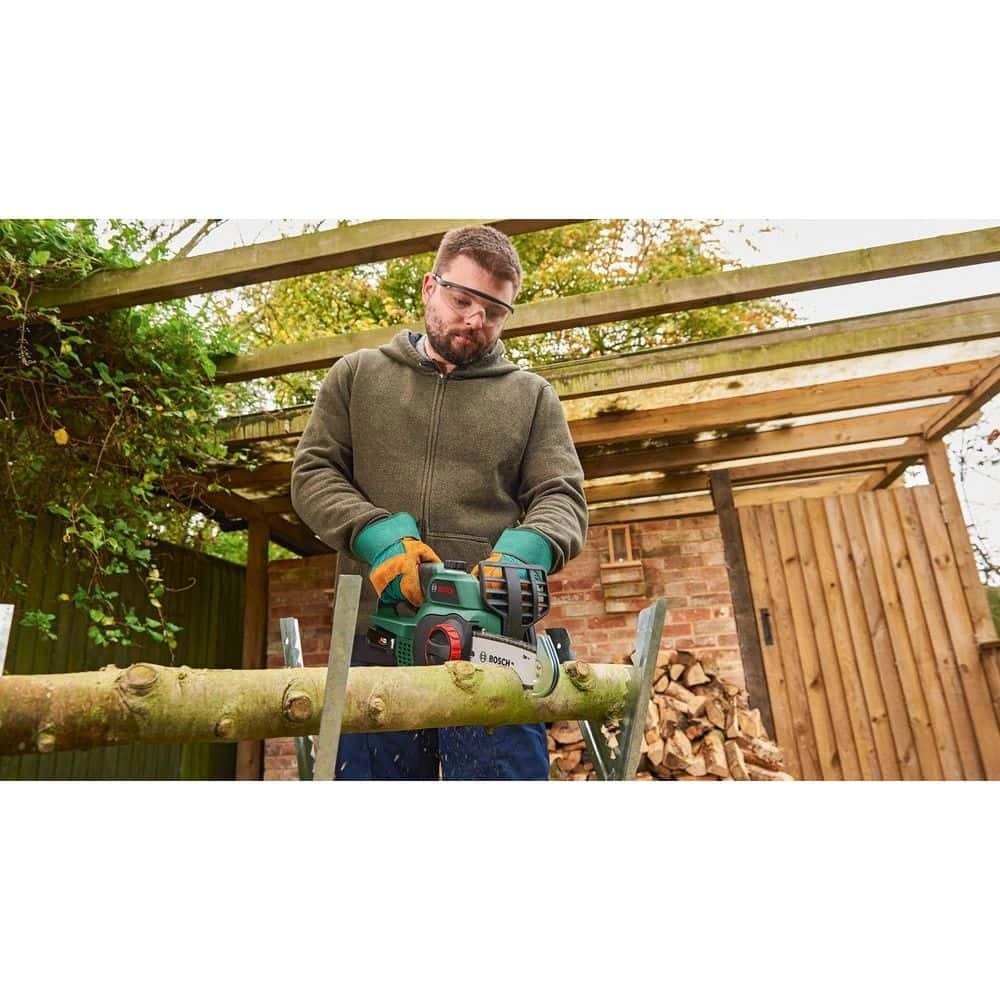 Bosch Chainsaws UniversalChain 18 Thumbnail 2