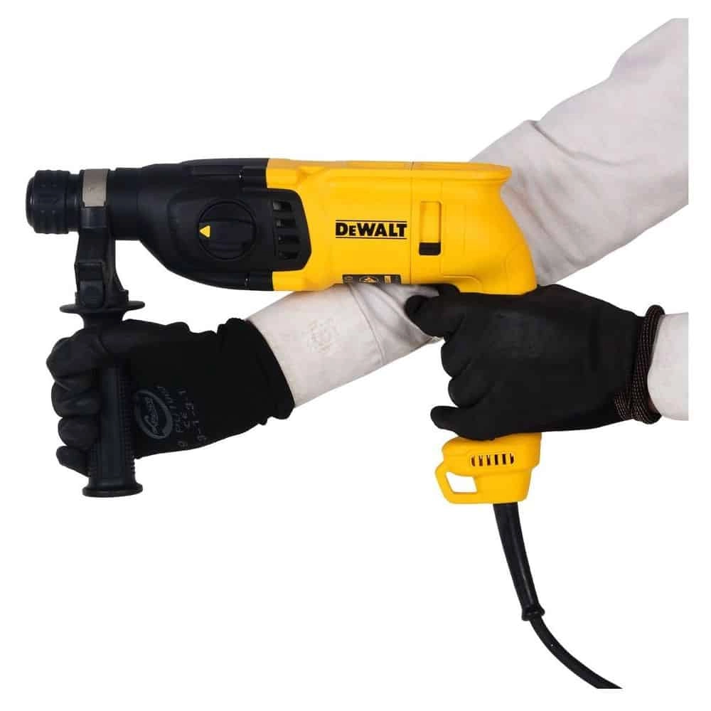 Dewalt Rotary Hammers D25033C-B5 Thumbnail 3