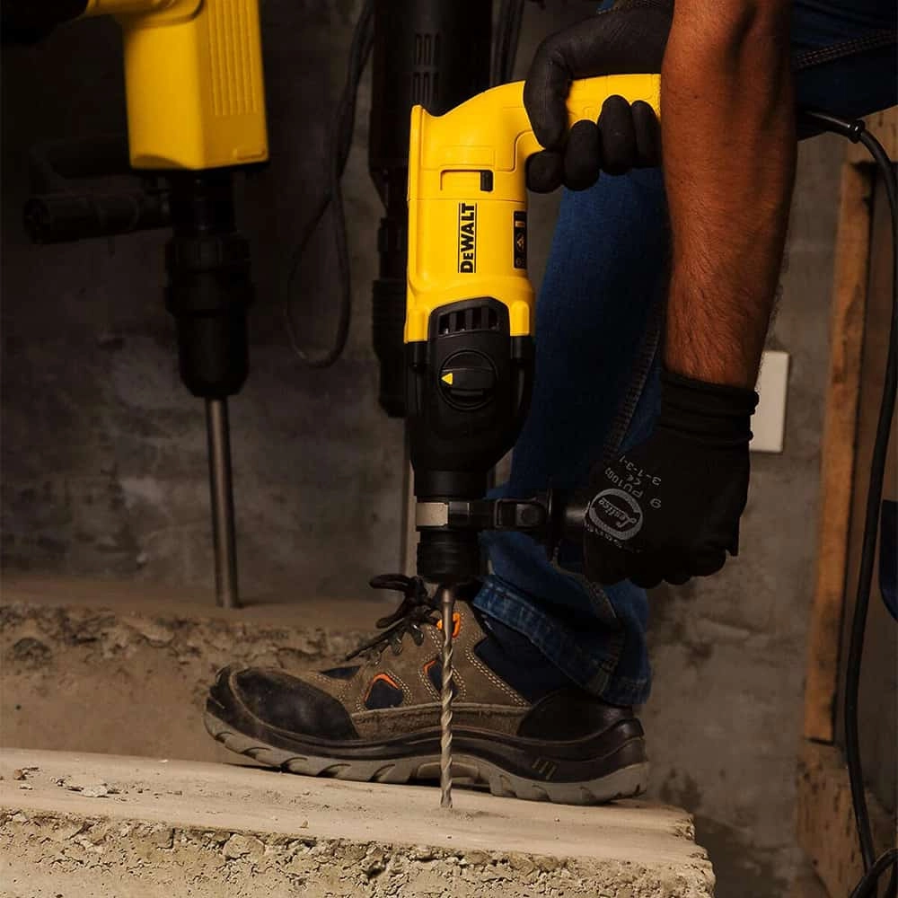 Dewalt Rotary Hammers D25133K-B4 Thumbnail 3