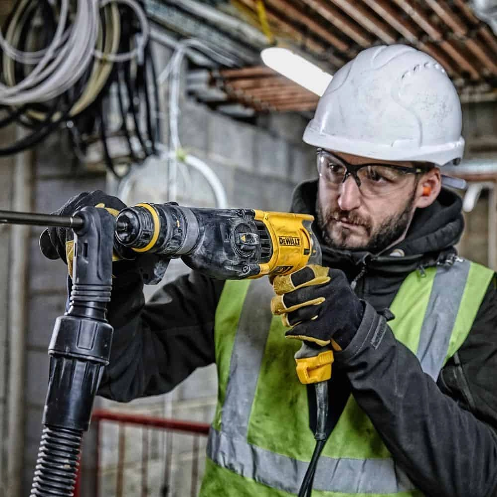 Dewalt Rotary Hammers D25134K-B4 Thumbnail 2