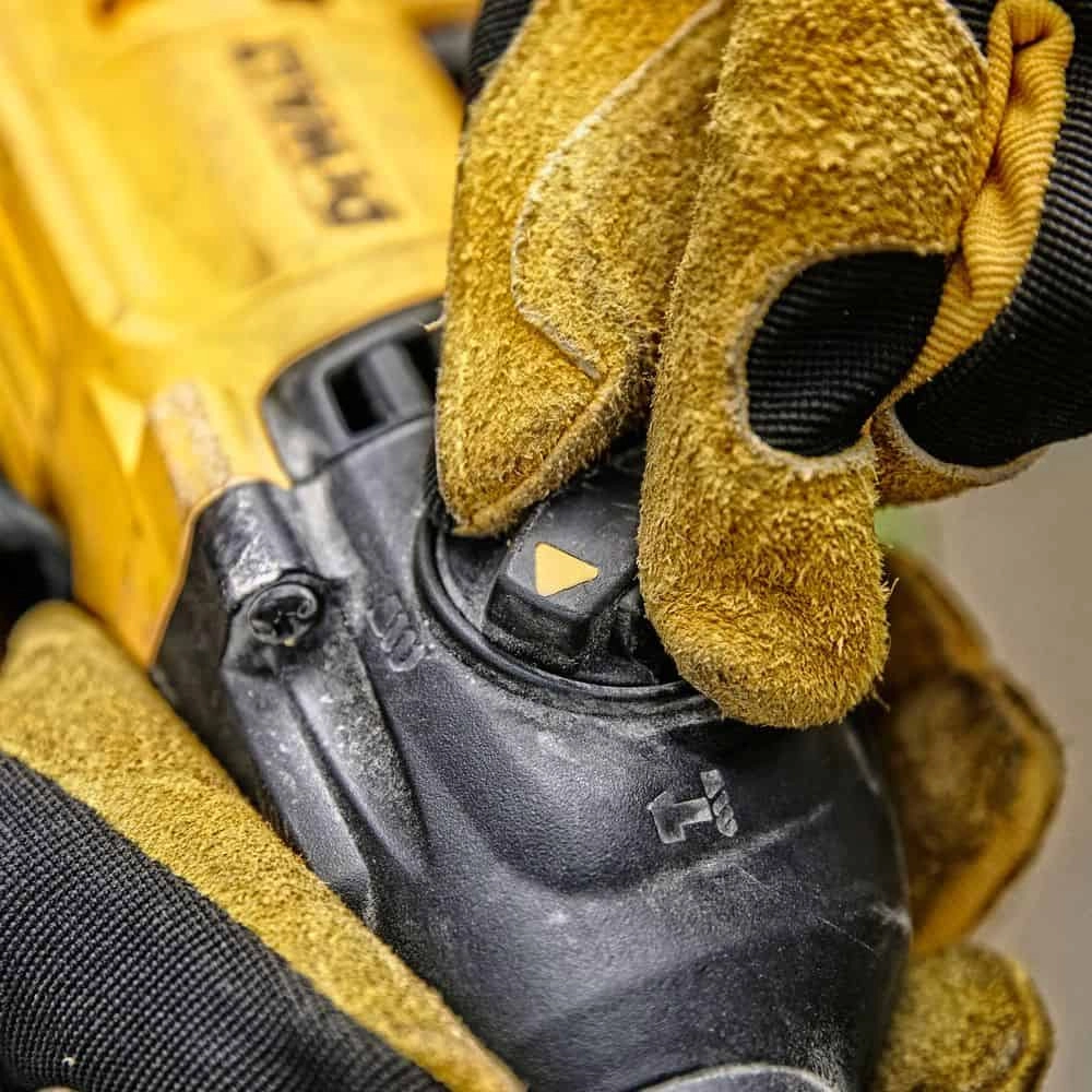 Dewalt Rotary Hammers D25134K-B4 Thumbnail 3