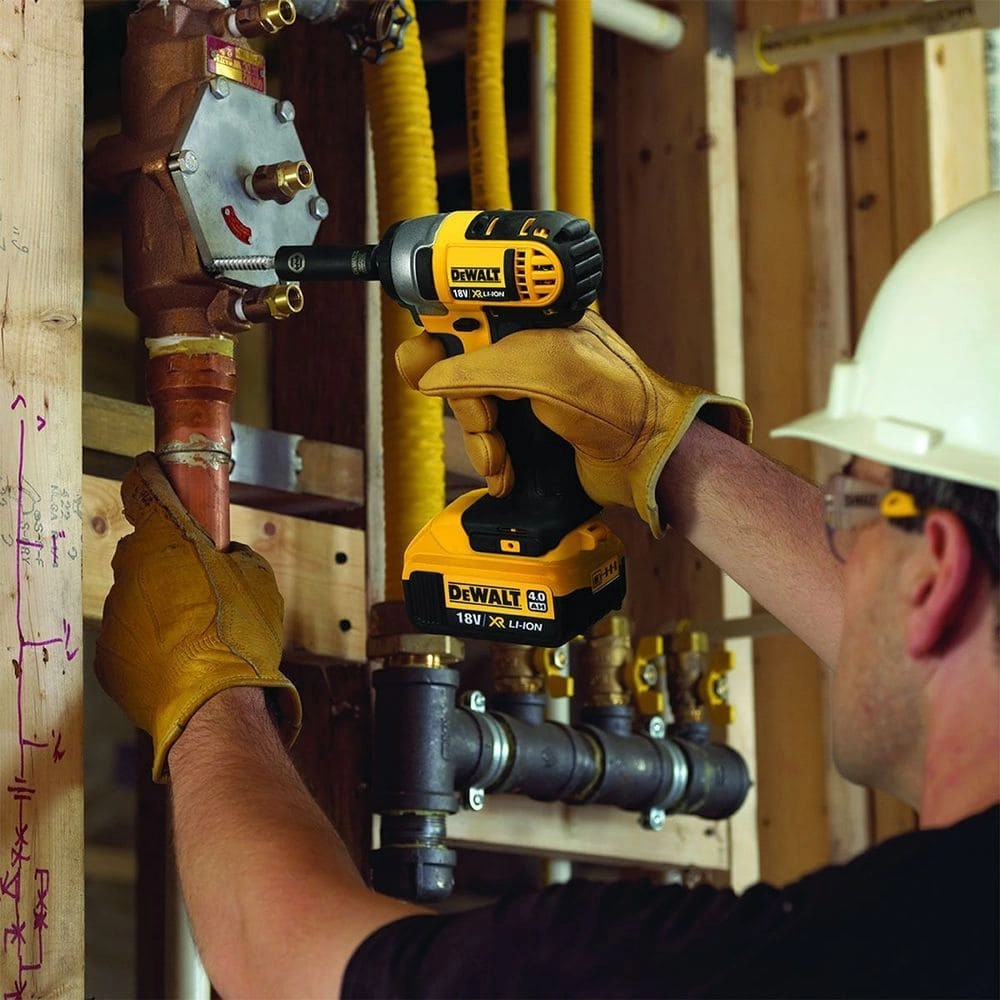 Dewalt Impact Wrenches DCF880M2-GB Thumbnail 3