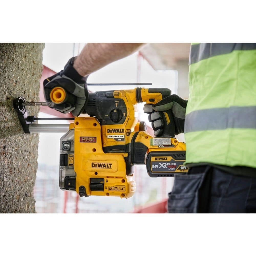 Dewalt Rotary Hammers DCH334X2-GB Thumbnail 3