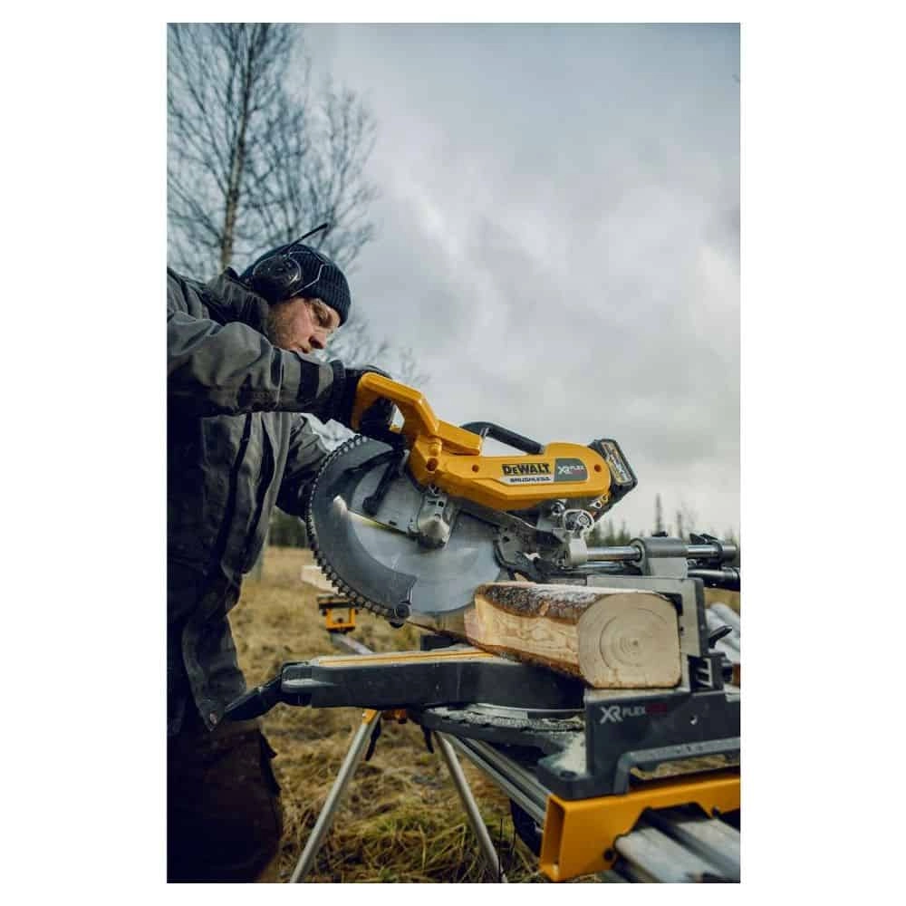 Dewalt Mitre Saws DHS780T2-GB Thumbnail 4