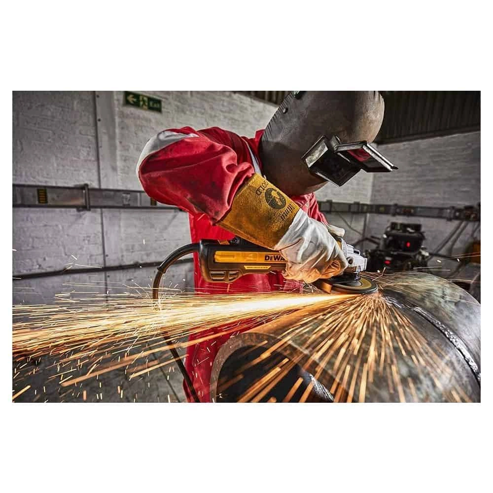 Dewalt Angle Grinders DWE4001-B4 Thumbnail 4