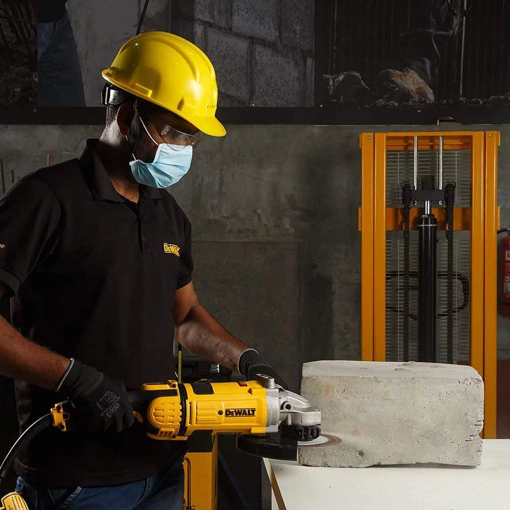 Dewalt Angle Grinders DWE4579-LX Thumbnail 3