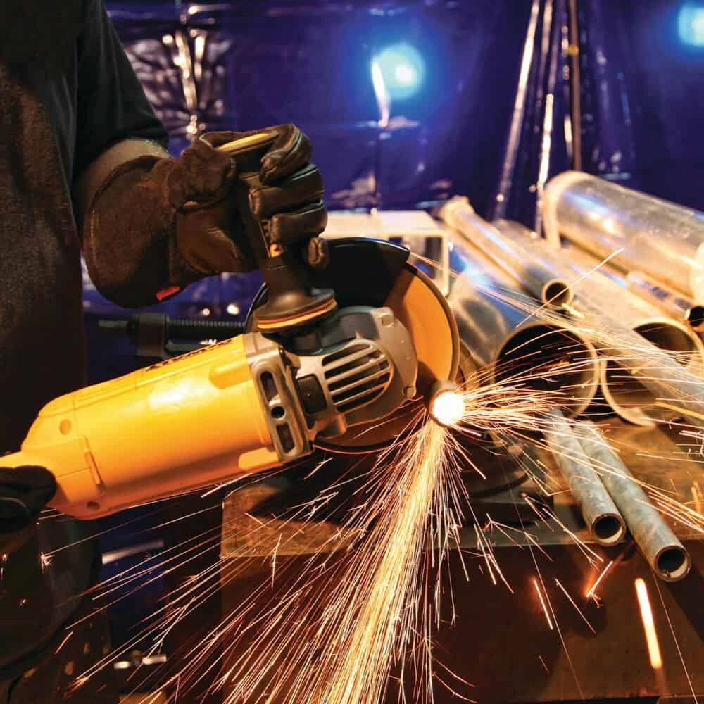 Dewalt Angle Grinders DWE496-B5 Thumbnail 2