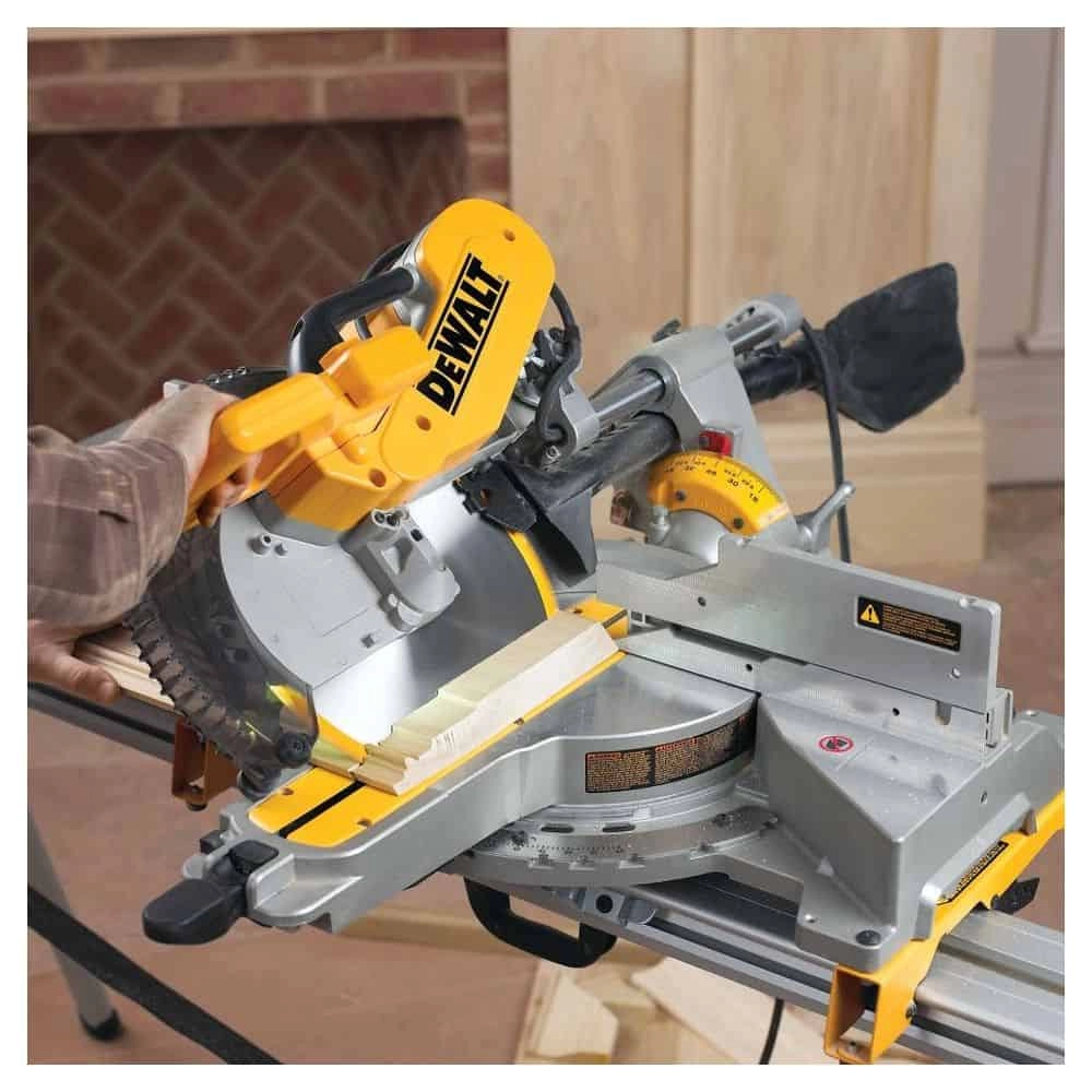 Dewalt Mitre Saws DWS780-GB Thumbnail 6