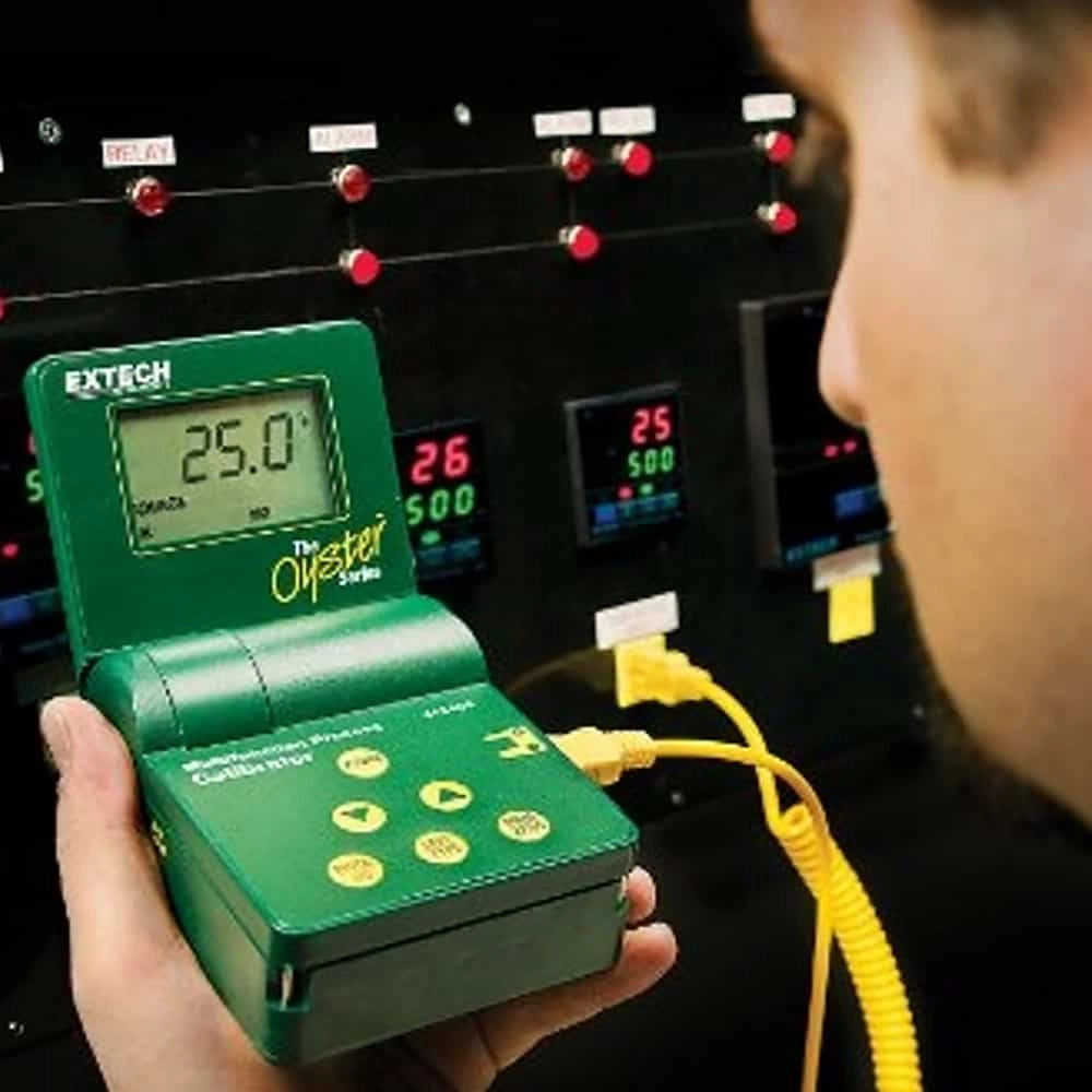 Extech Multifunction Calibrators 412355A Thumbnail 1