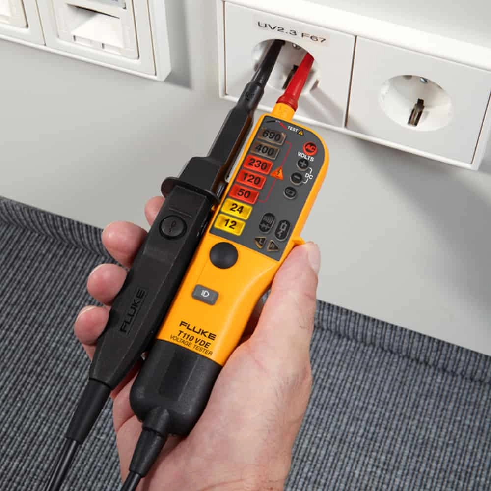 Fluke Voltage Testers T110 Thumbnail 1