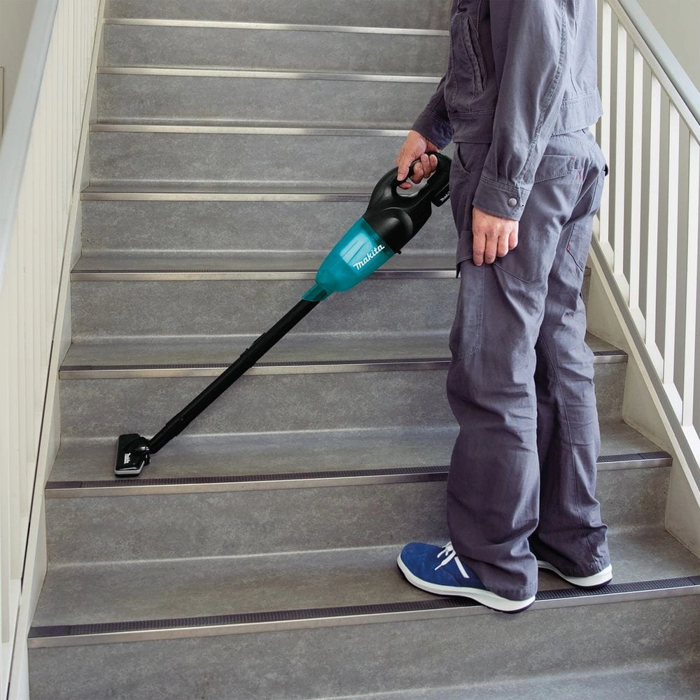 Makita Vacuum Cleaners DCL180Z Thumbnail 2